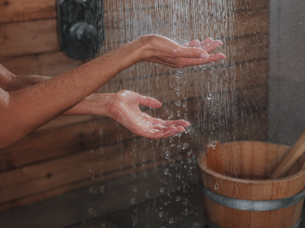 Richtig abkühlen nach der Sauna – die besten Methoden