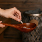 Saunakelle Aufgusskelle dunkles Komu-Holz 40cm - Wellow Sauna